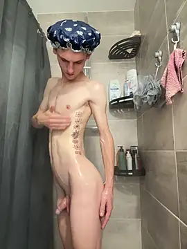 Snapshot of Charlycki chatting on October 22, 2025, 10:36 am Charlycki online show from October 22, 2025, 10:36 am