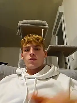 Snapshot of Charlycki chatting on November 2, 2025, 5:40 pm Charlycki online show from November 2, 2025, 5:40 pm