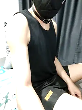 Snapshot of Slaveboii2 chatting on October 31, 2025, 5:48 am Slaveboii2 online show from October 31, 2025, 5:48 am