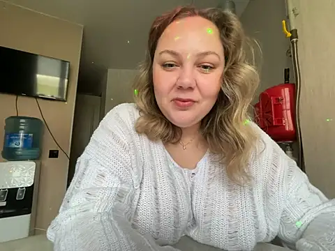 Snapshot of _GloriaLowe_ chatting on October 27, 2025, 8:26 am GloriaLowe online show from October 27, 2025, 8:26 am