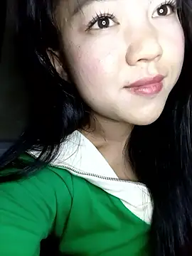 Quynhsumon online show from March 22, 2026, 2:29 pm