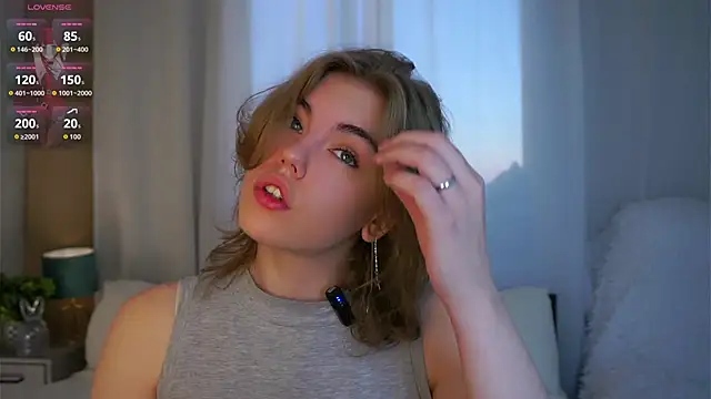 MelodyBaur online show from April 7, 2026, 12:29 pm