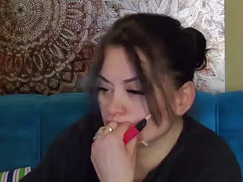 ForeverChic online show from November 8, 2025, 7:34 am