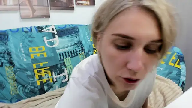 Tenderly Sophie online show from June 7, 2026, 1:11 am