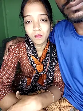 Snapshot of CoupleShow_432 chatting on February 22, 2026, 4:19 pm CoupleShow 432 online show from February 22, 2026, 4:19 pm