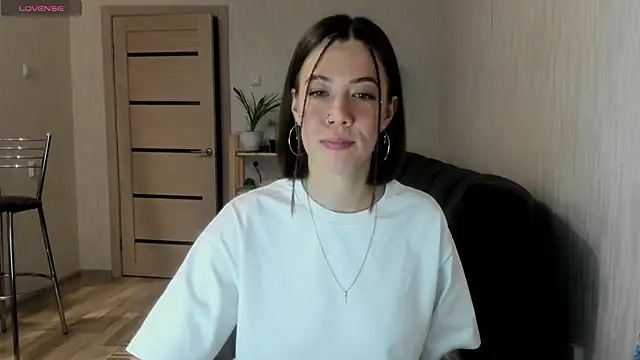 twinkle rosie online show from October 25, 2025, 7:03 pm