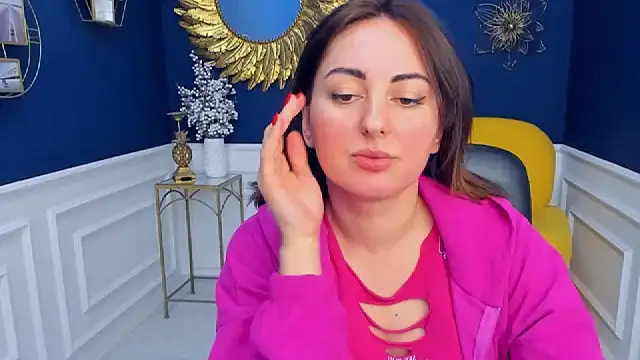 NoraSimons online show from March 24, 2026, 6:13 am