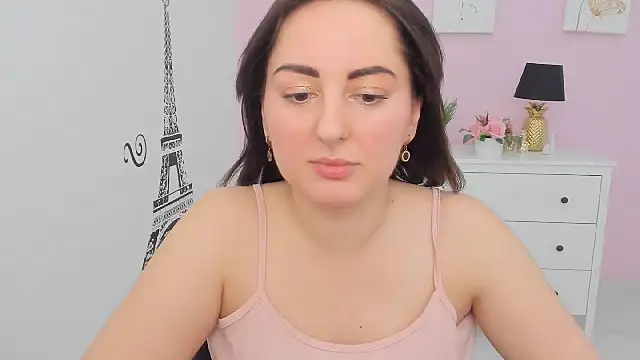 NoraSimons online show from March 12, 2026, 1:37 pm