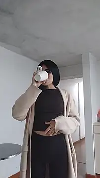 chloehanna online show from February 8, 2026, 1:42 pm