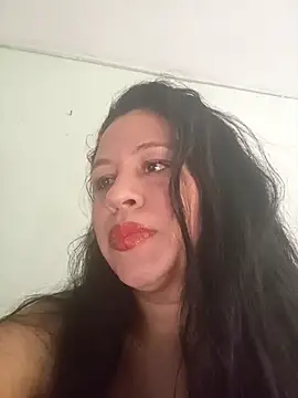 LeilaTaylor online show from February 8, 2026, 7:00 pm