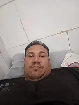 Snapshot of Ysivzla chatting on October 22, 2025, 8:30 pm Ysivzla online show from October 22, 2025, 8:30 pm