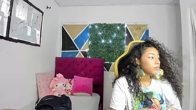 emily stars1 online show from February 12, 2026, 9:03 pm