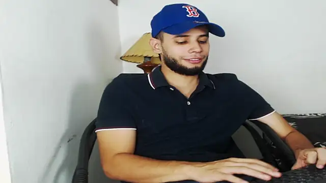 Maxcole 07 online show from November 2, 2025, 8:47 pm