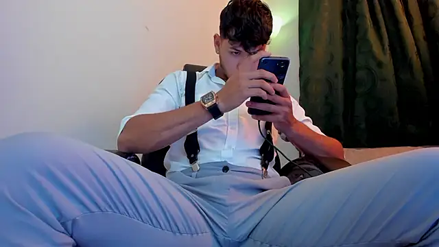 MagicMike007 online show from November 6, 2025, 5:00 am