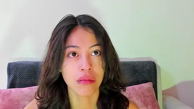 emily jonessxx online show from November 20, 2025, 1:12 pm