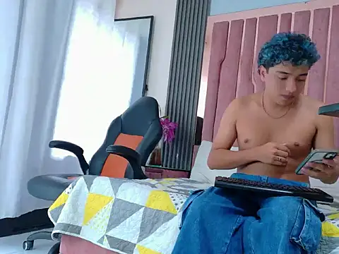 Snapshot of LiamANDJordan chatting on October 25, 2025, 8:42 pm LiamANDJordan online show from October 25, 2025, 8:42 pm