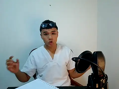 Snapshot of BurningSilk chatting on October 25, 2025, 3:28 am BurningSilk online show from October 25, 2025, 3:28 am