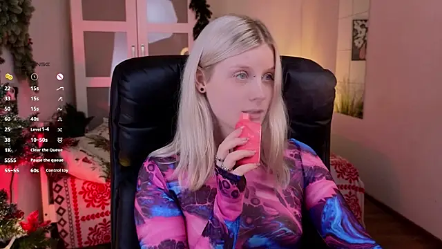 ShineJoan online show from January 10, 2026, 10:27 pm