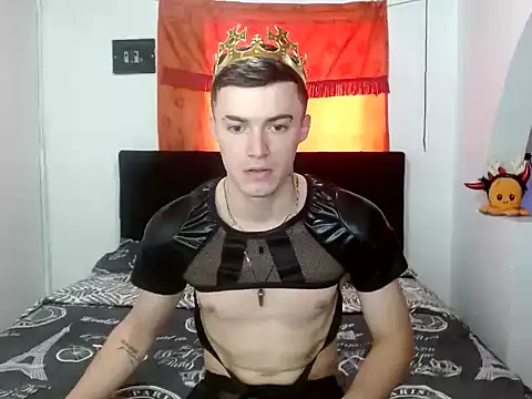 Snapshot of Ken_bigcum_77 chatting on October 25, 2025, 3:56 pm Ken bigcum 77 online show from October 25, 2025, 3:56 pm