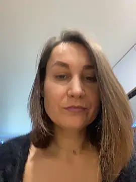 Snapshot of AliceLili chatting on October 23, 2025, 8:57 am AliceLili online show from October 23, 2025, 8:57 am