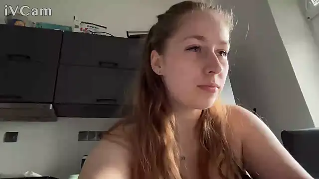 Nicole Wallker online show from October 27, 2025, 9:21 am