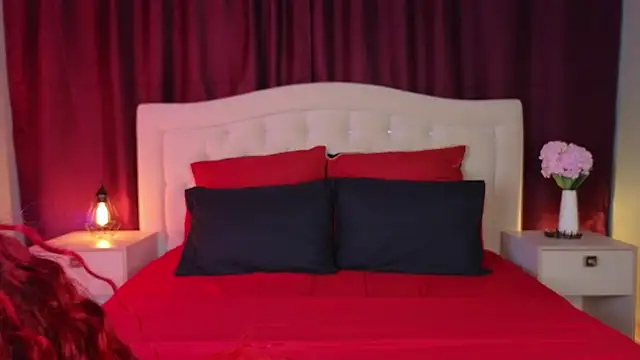 Snapshot of EricaKors chatting on December 4, 2025, 10:36 am EricaKors online show from December 4, 2025, 10:36 am