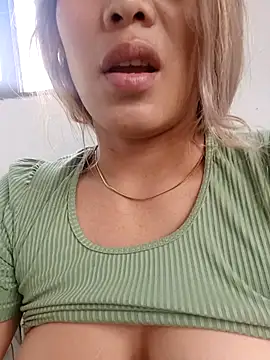 Snapshot of Aila_evan chatting on October 22, 2025, 3:00 pm Aila evan online show from October 22, 2025, 3:00 pm