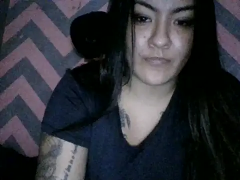 Jennifersbodyy online show from October 28, 2025, 3:33 pm