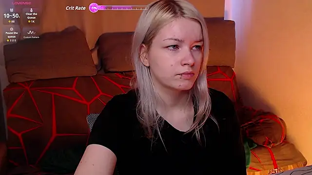 CherryNight6 online show from February 12, 2026, 6:13 am