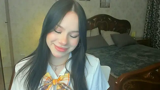 Snapshot of FloraCherry chatting on November 13, 2025, 11:36 am FloraCherry online show from November 13, 2025, 11:36 am