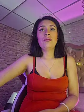 Snapshot of Roxanne_Han chatting on March 3, 2026, 12:34 pm Roxanne Han online show from March 3, 2026, 12:34 pm