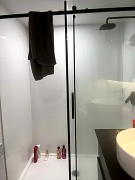 elliepixie online show from November 4, 2025, 4:22 pm