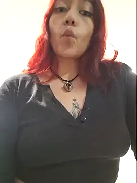 Eveelyn25  online show from October 25, 2025, 10:54 pm