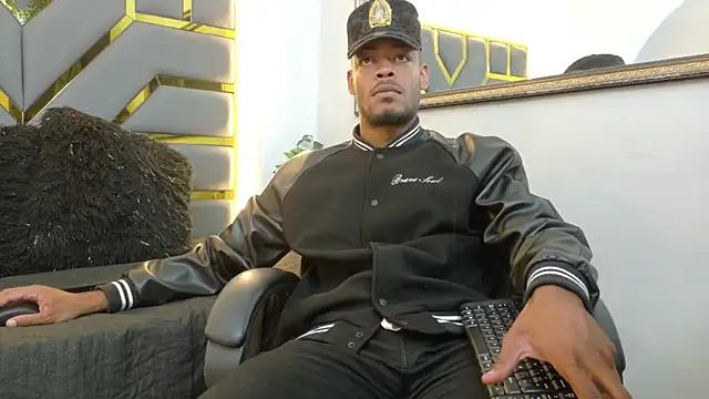 Neytanmalcon online show from November 4, 2025, 9:07 pm