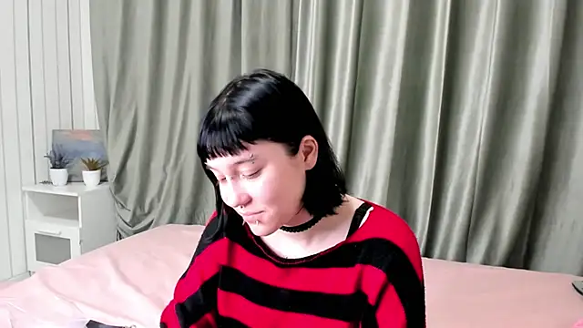 KandiStonelake online show from October 27, 2025, 5:47 pm