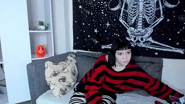 KandiStonelake online show from October 31, 2025, 6:04 pm