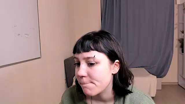 KandiStonelake online show from November 5, 2025, 5:49 pm