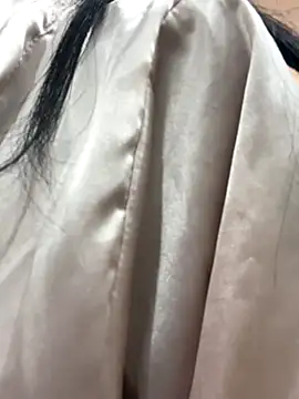 AbbyHank2 online show from November 18, 2025, 4:43 pm