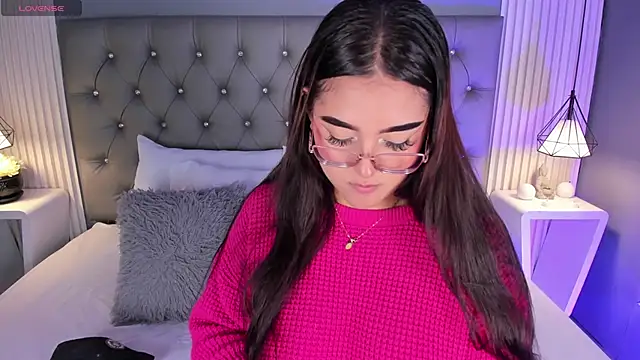 Anasha21 online show from April 7, 2026, 4:36 am