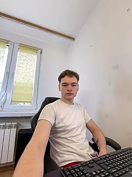 Snapshot of danielxfun chatting on December 21, 2025, 11:12 am danielxfun online show from December 21, 2025, 11:12 am