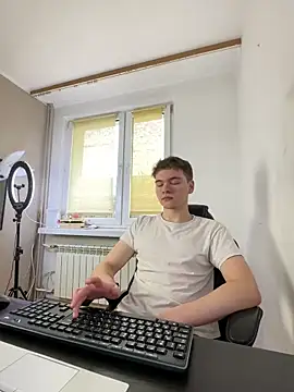 Snapshot of danielxfun chatting on December 22, 2025, 9:53 am danielxfun online show from December 22, 2025, 9:53 am