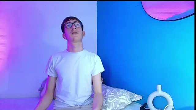 Erick Taylor3 online show from February 9, 2026, 8:51 pm