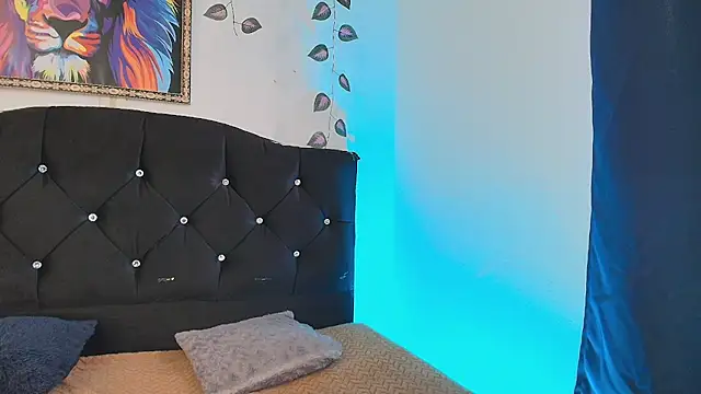 Erick Taylor3 online show from November 25, 2025, 6:19 pm