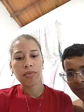 Snapshot of Luis_Stars chatting on October 25, 2025, 1:27 am Luis Stars online show from October 25, 2025, 1:27 am