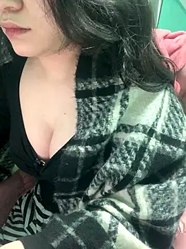 May2k2 online show from January 8, 2026, 12:38 am