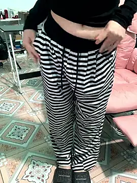 May2k2 online show from January 13, 2026, 2:48 am