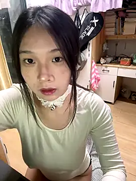 xiya-11 online show from December 21, 2025, 10:39 am