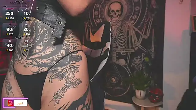 Dalia Vorhees online show from November 22, 2025, 1:48 am