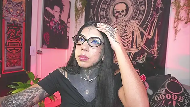 Dalia Vorhees online show from June 2, 2026, 1:49 am