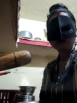 Pyaar Ki Pooja online show from November 27, 2025, 4:24 am